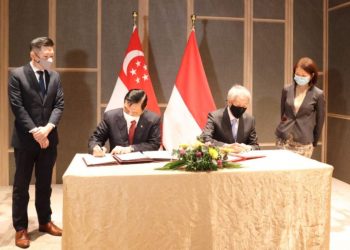 Coordinating Minister for Marves Signs Memorandum of Understanding on Climate Change Cooperation with Singapore