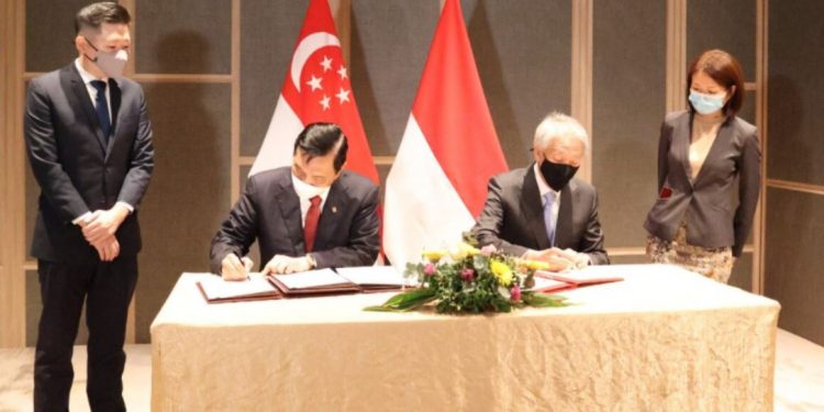 Coordinating Minister for Marves Signs Memorandum of Understanding on Climate Change Cooperation with Singapore