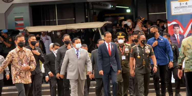 Jokowi Apologizes to Prabowo for Defeating Him Twice