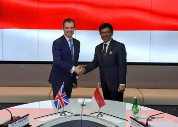 UK Minister for Exports Visits Jakarta to Discuss Railway Projects