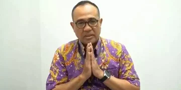 Unusually Rich Tax Official and Father of Assaulter Removed from Post