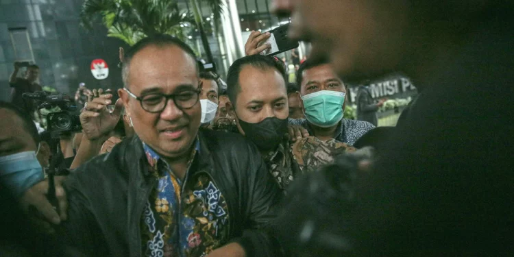 President Jokowi: It Hurts People when State Officials Flaunt Wealth on Instagram