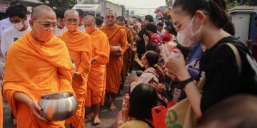 32 Buddhist Monks Walk from Thailand to Java as Part of Thudong