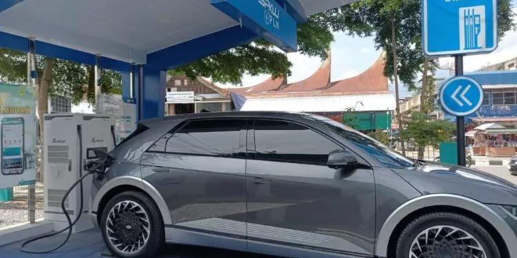 Jakarta to Proceed with Procurement of Electric-powered Official Cars