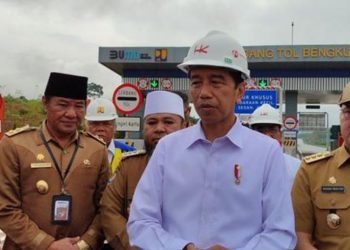 Jokowi Claims Citizens Long for More Toll Road Development