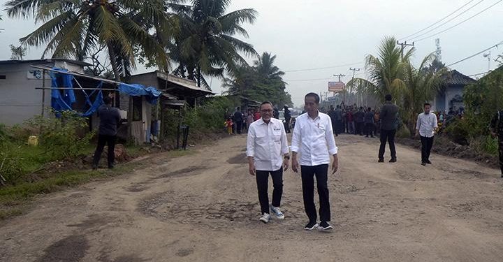 Jokowi Claims to Have Started Road Repairs in Lampung