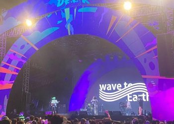 Daniel Says Thank You After the Wave to Earth Concert in Indonesia