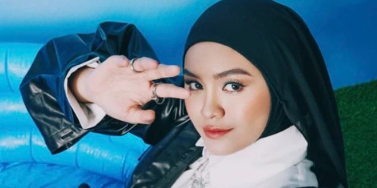Salma Salsabi Rilis Single #BolehJugaSalmaSalsabil