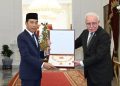 President Jokowi and Foreign Minister Receive Highest Honor from Palestinian Government