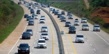 Wakapolri Pimpin Pembukaan One Way Nasional, Korlantas Terus Pantau Arus Mudik