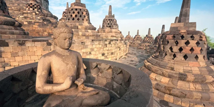 The History of Indonesia: From Ancient Kingdoms to Modern Democracy