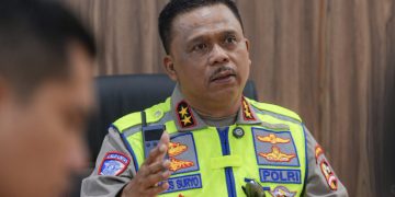 Freezing of Sirens and Strobes Receives Full Support, Traffic Police Image Viewed as More Humanistic