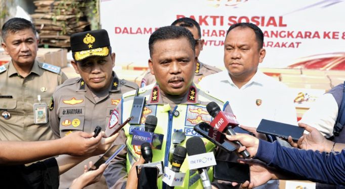 Welcoming the 80th Bhayangkara Day, National Police Aid Kemayoran Fire Victims with Social Aid, Healthcare, and Document Services