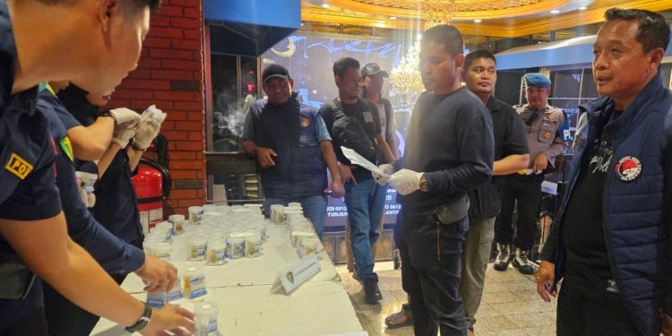 East Java Police Raid Surabaya Nightlife Venues, 20 Patrons Test Positive for Drugs #ReserseBekerja